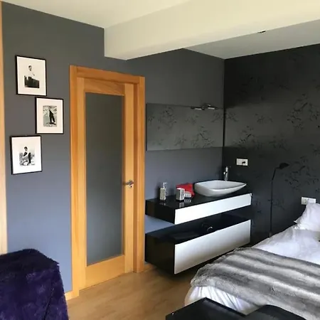 Holiday home Chalet Muy Proximo Al Centro De Gondomar. Gondomar